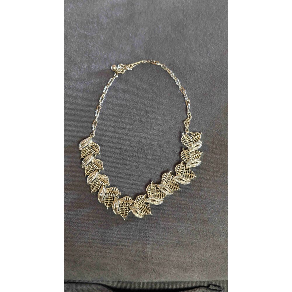 Coro Gold Chunky Leaf Design Collar Necklace